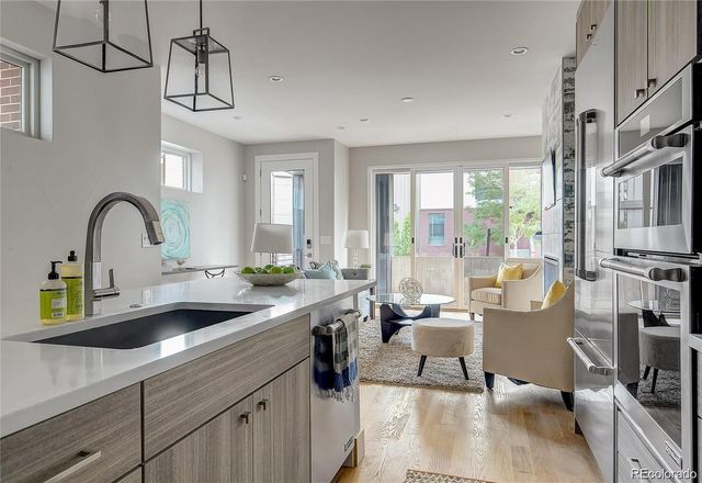 1811 W 32nd Avenue R, Denver, CO 80211