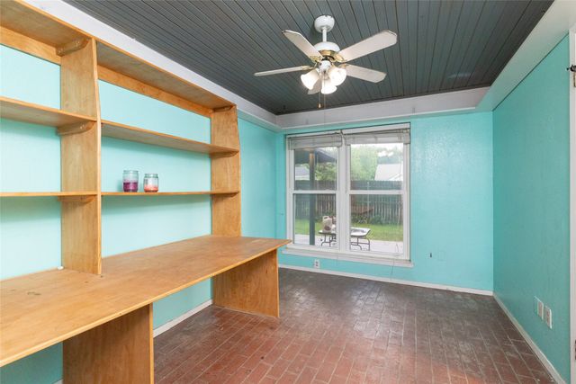 400 Indian Crest Drive, Saginaw, TX 76179