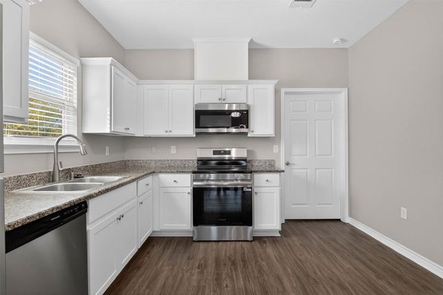 4507 P, Galveston, TX 77551