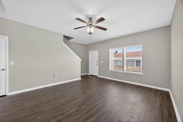 4507 P, Galveston, TX 77551