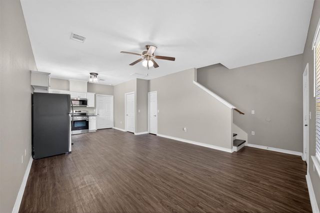 4507 P, Galveston, TX 77551