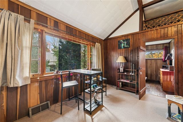 211 Ironwood Rd, Jefferson Twp, PA 15501