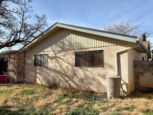 2408 Figueroa Drive NE, Albuquerque, NM 87112