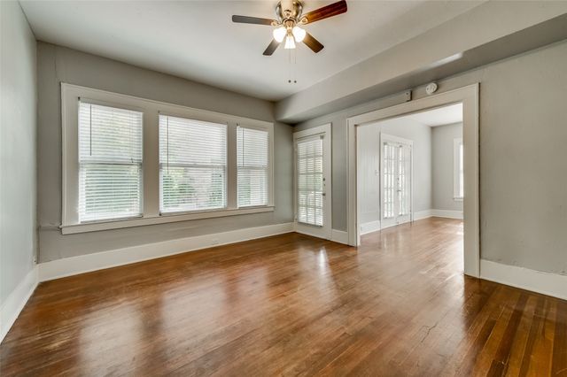5833 Velasco Avenue, Dallas, TX 75206