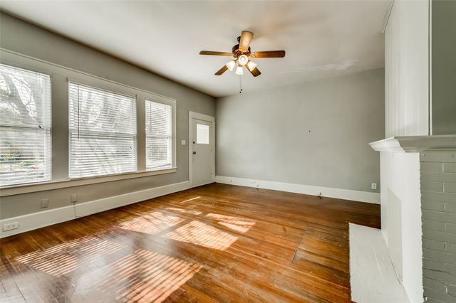 5833 Velasco Avenue, Dallas, TX 75206