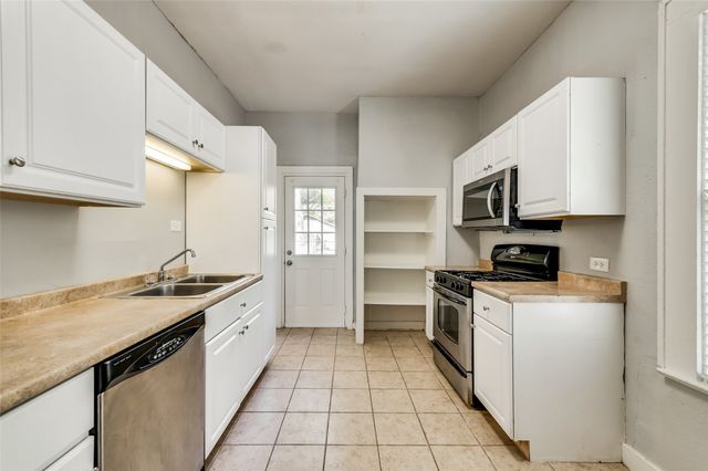 5833 Velasco Avenue, Dallas, TX 75206