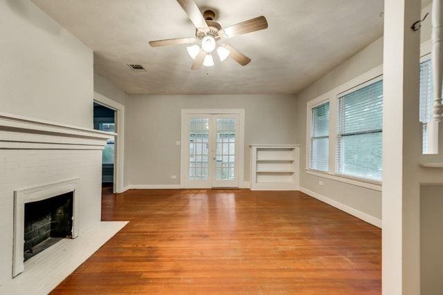 5833 Velasco Avenue, Dallas, TX 75206
