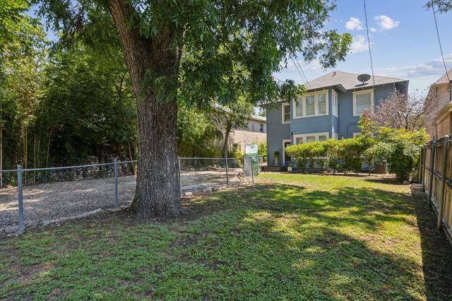 5833 Velasco Avenue, Dallas, TX 75206