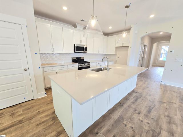 122 Tiger Lily Drive, Anderson, SC 29621