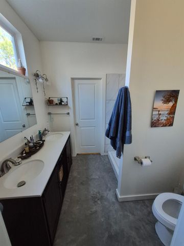 107 Honopu DR, Bastrop, TX 78602