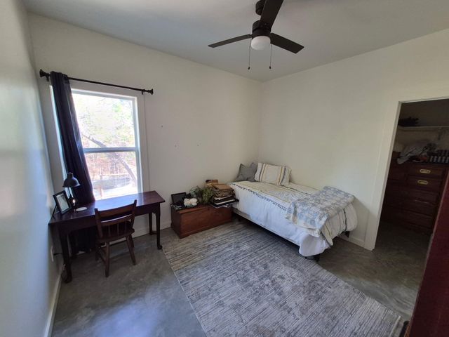 107 Honopu DR, Bastrop, TX 78602