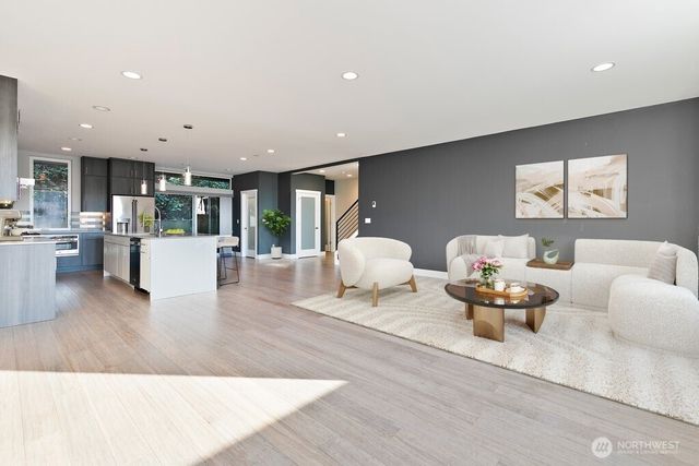 5030 Puget Boulevard SW, Seattle, WA 98106