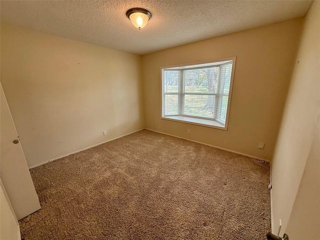 8402 Candelaria DR, Austin, TX 78737