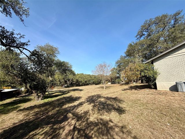 8402 Candelaria DR, Austin, TX 78737