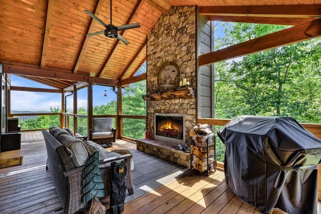 57 Gentle Ponds View, Murphy, NC 28906