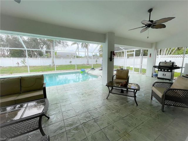 4436 SE 11th PL, Cape Coral, FL 33904
