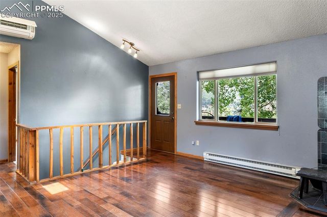 10753 Mountain Avenue, Green Mountain Falls, CO 80819