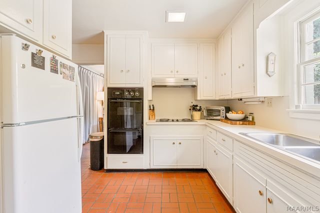 3124 Pinehurst Drive, Montgomery, AL 36111