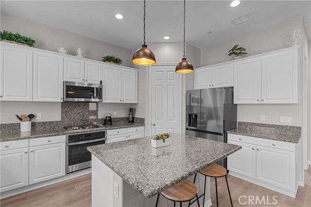 27422 Pioneer Court, Valencia (santa Clarita), CA 91381