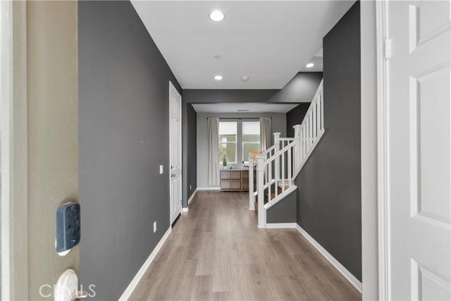 27422 Pioneer Court, Valencia (santa Clarita), CA 91381