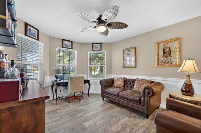 1652 S Exeter Court, Visalia, CA 93292