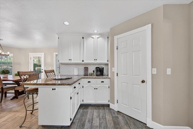 1652 S Exeter Court, Visalia, CA 93292