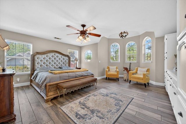 1652 S Exeter Court, Visalia, CA 93292