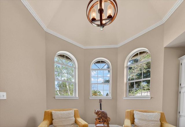 1652 S Exeter Court, Visalia, CA 93292