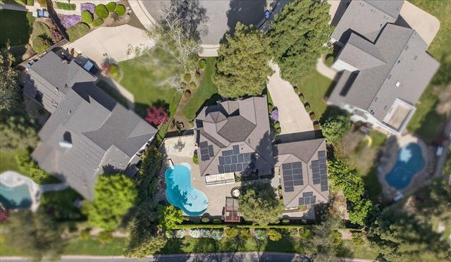 1652 S Exeter Court, Visalia, CA 93292