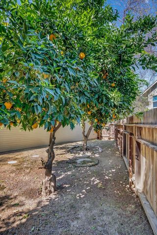 1652 S Exeter Court, Visalia, CA 93292