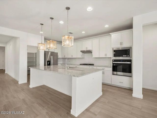 13286 E Reg Morrison Way, Tucson, AZ 85747