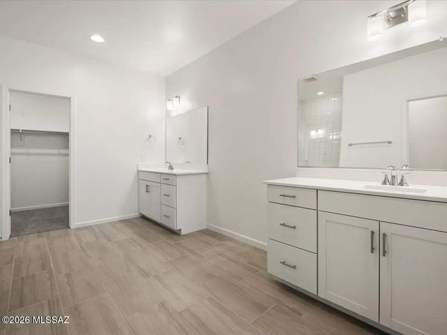 13286 E Reg Morrison Way, Tucson, AZ 85747
