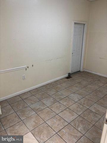 521 W GIRARD AVE, Philadelphia, PA 19123