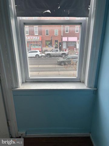 521 W GIRARD AVE, Philadelphia, PA 19123