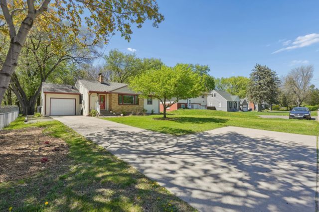 4107 White Bear Avenue, White Bear Lake, MN 55110