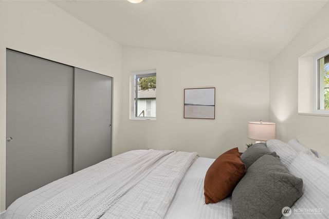 6012 S 127th Lane, Seattle, WA 98178