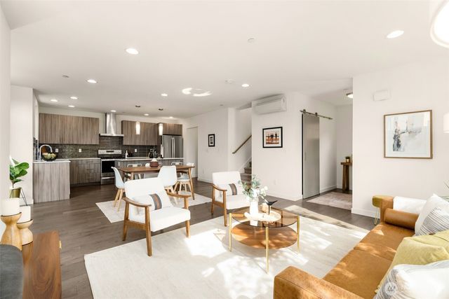 6012 S 127th Lane, Seattle, WA 98178