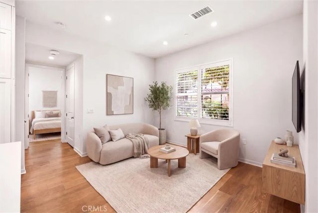753 Spring Garden, Irvine, CA 92618