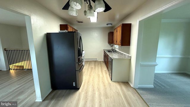 7512 ALBEMARLE DR, Manassas, VA 20111