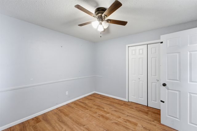 1847 NW 80th Place, Clive, IA 50325