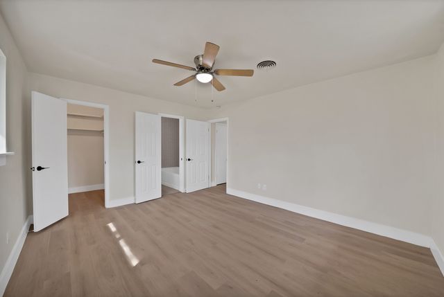 5404 Westcreek Drive, Fort Worth, TX 76133