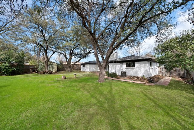 5404 Westcreek Drive, Fort Worth, TX 76133