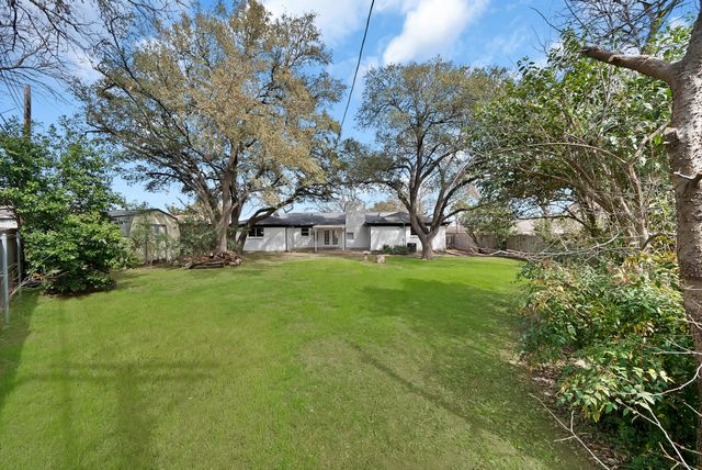 5404 Westcreek Drive, Fort Worth, TX 76133