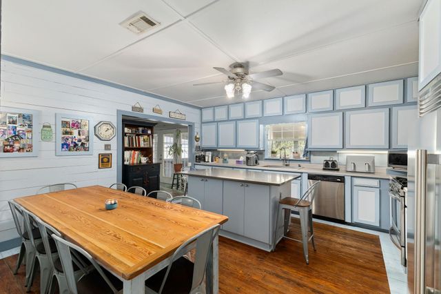 8103 Adamek Road, Brenham, TX 77833