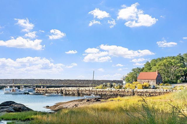 1101 Washington Street WINTER, Gloucester, MA 01930