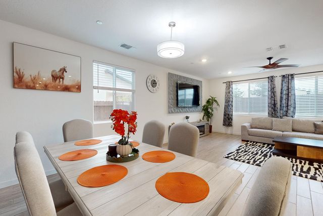 1496 Algodon Rd, Olivehurst, CA 95961