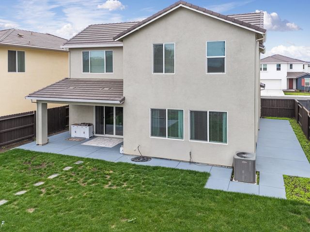 1496 Algodon Rd, Olivehurst, CA 95961