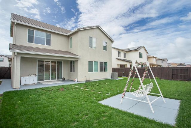 1496 Algodon Rd, Olivehurst, CA 95961