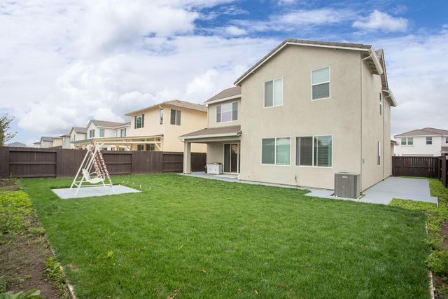 1496 Algodon Rd, Olivehurst, CA 95961