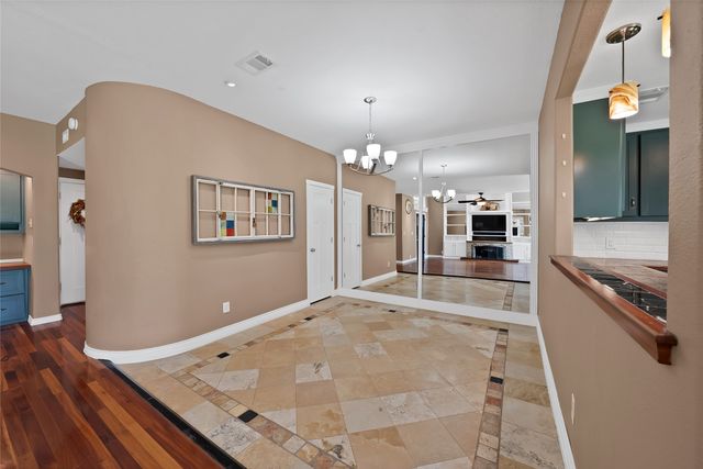 3033 Everest Drive, Bedford, TX 76021